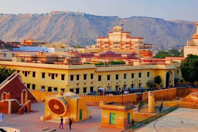 short-of-rajasthan-tour-package-_1574172104833713276-636x426